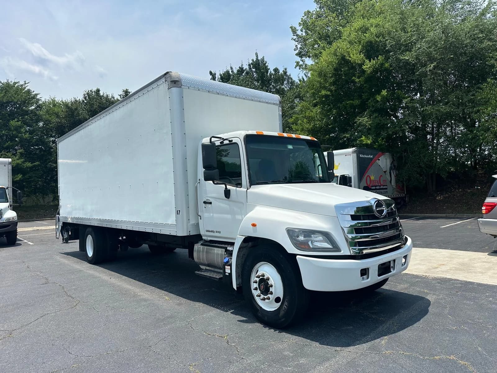 Hino 26ft Box Truck